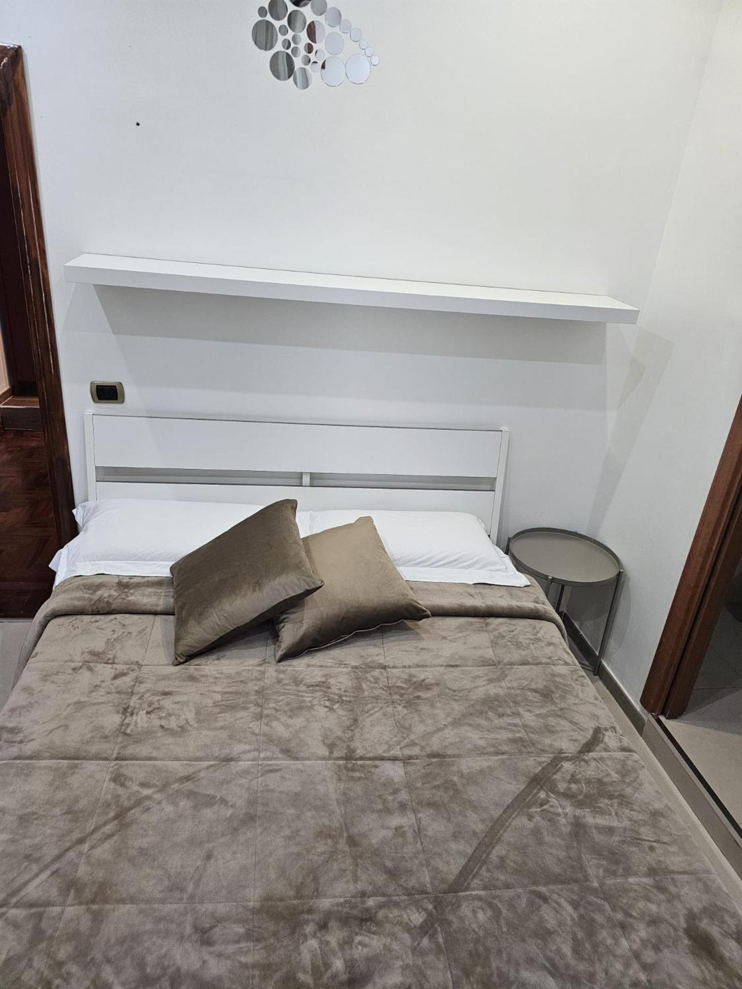 B&B Terronia Наполи Екстериор снимка