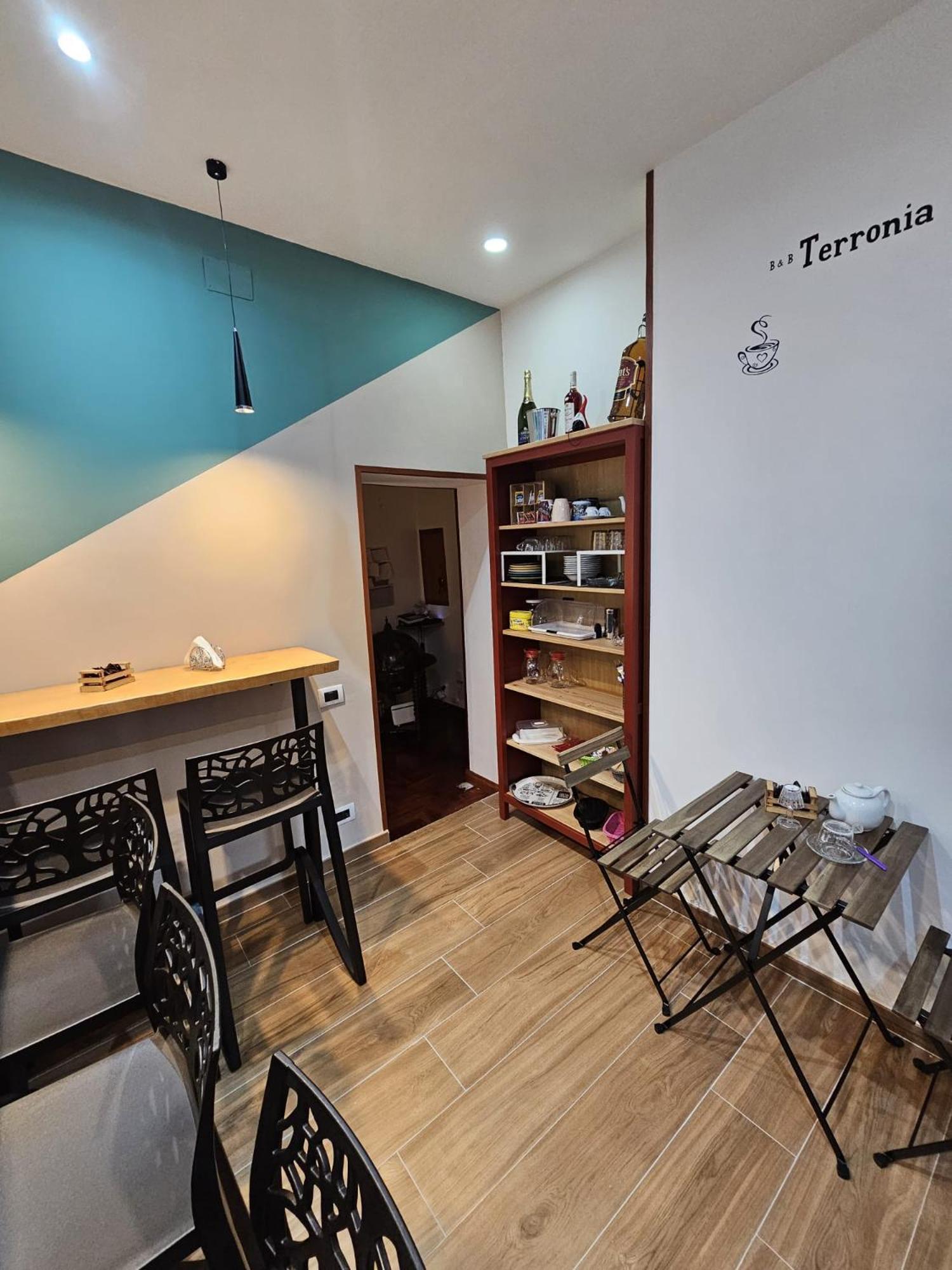 B&B Terronia Наполи Екстериор снимка