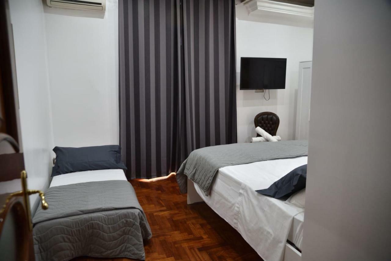 B&B Terronia Наполи Екстериор снимка